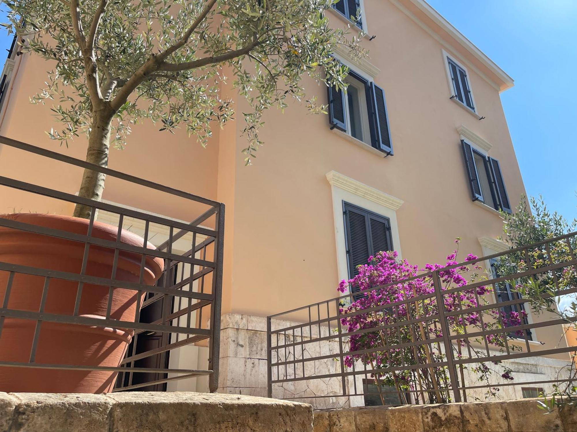 Palazzo Pitagora Hotel Taranto Bagian luar foto