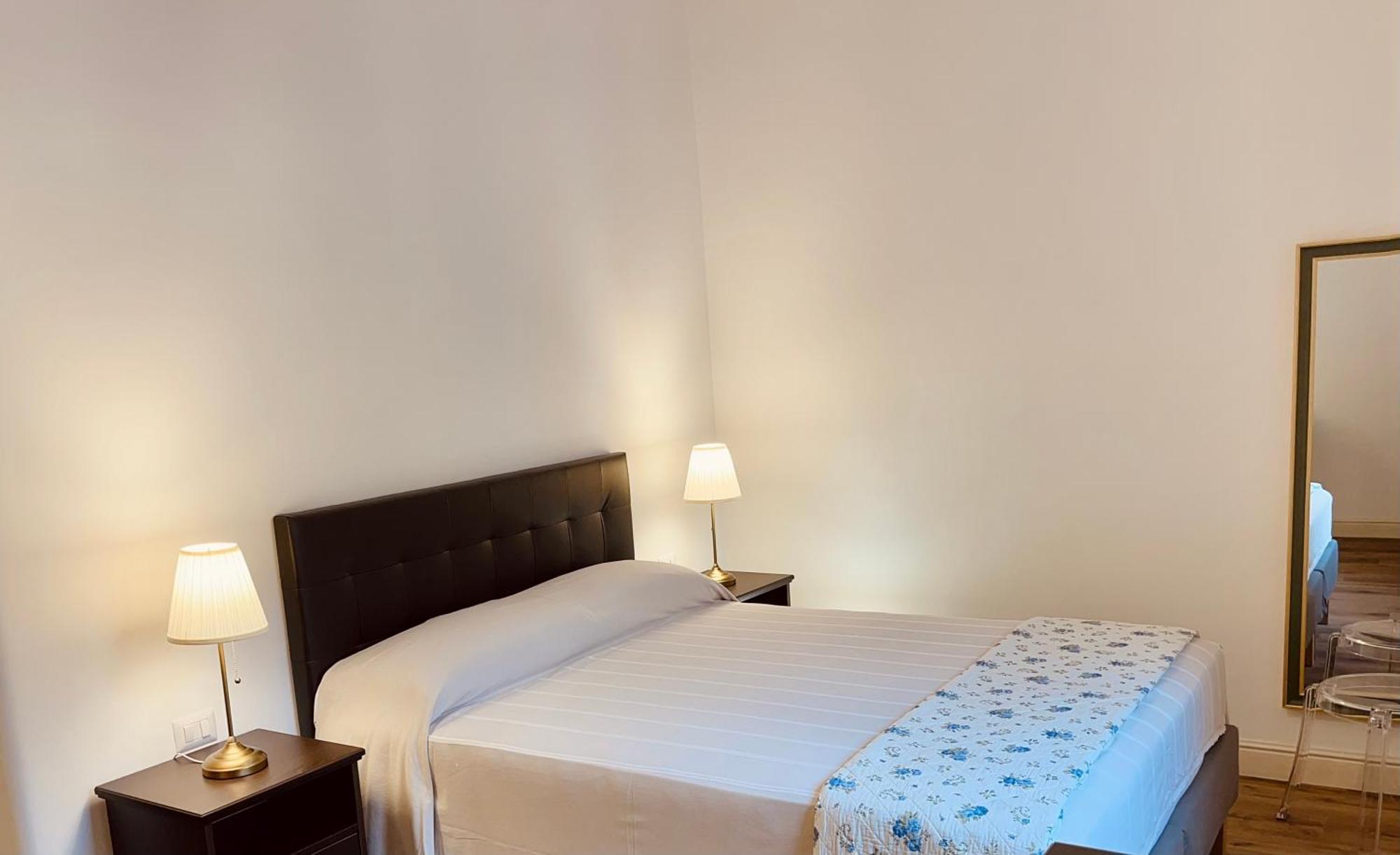 Palazzo Pitagora Hotel Taranto Bagian luar foto