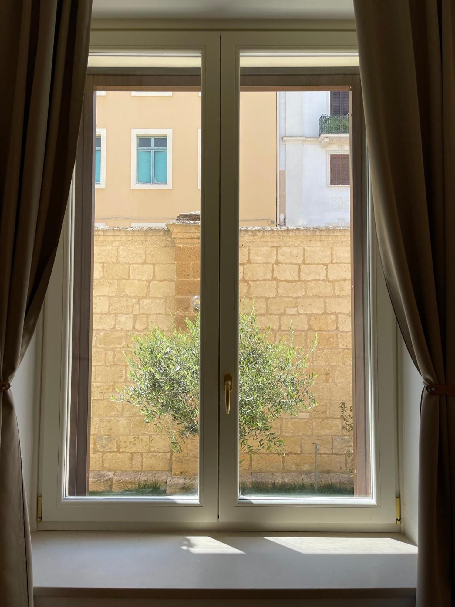 Palazzo Pitagora Hotel Taranto Bagian luar foto